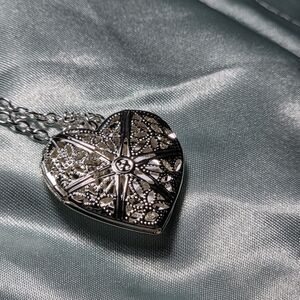 Elegant Silver Heart Pendant Necklace
